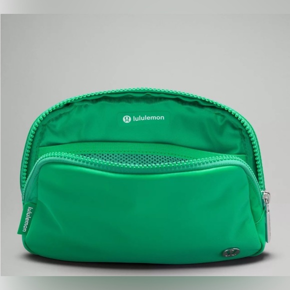 🍋 Lululemon Everywhere Belt Bag with Long Strap, NWT - Picture 8 of 11
